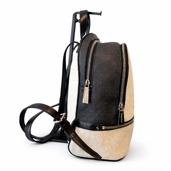 Michael Kors Rhea Medium Color-Block Signature Logo Backpack and Wallet - Picture 3 of 7